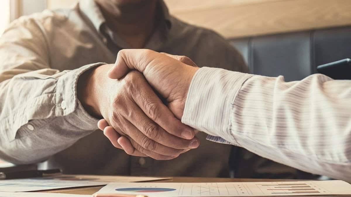 Want to Close More Writing Deals? Haggle Like a Fishwife! By Matt Gallus