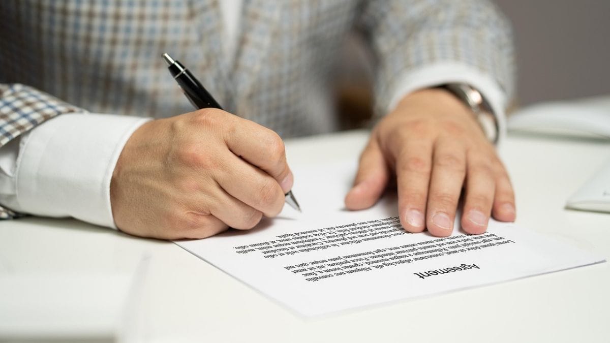 “If I signed a non-disclosure agreement, can I still write about my ex-boss using a pseudonym?”