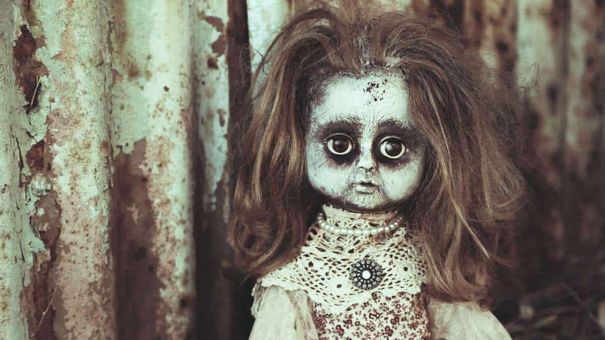 EEEEEEK!!! 7 Essential Elements Writers MUST Include in Gothic Horror By Chris Saunders