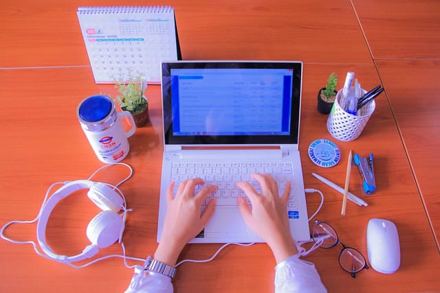 How I Promote My Blog Without Paying for Ads – by Nadia Sinclair How I Promote My Blog Without Paying for Ads – by Nadia Sinclair