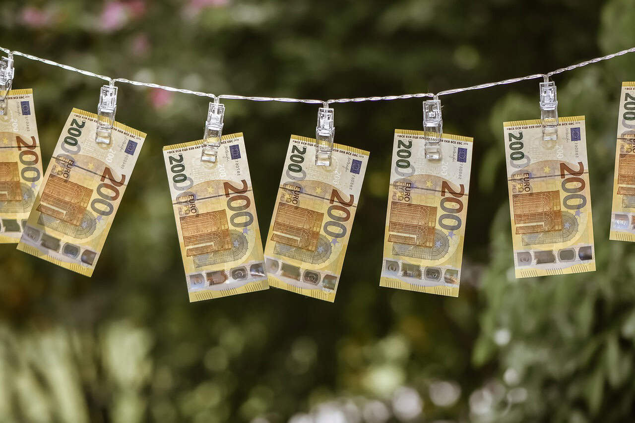 Money Mule! Has Someone Online Asked You to Innocently Accept Money on Their Behalf? – by Angela Hoy and James M. Walsh, Esq.