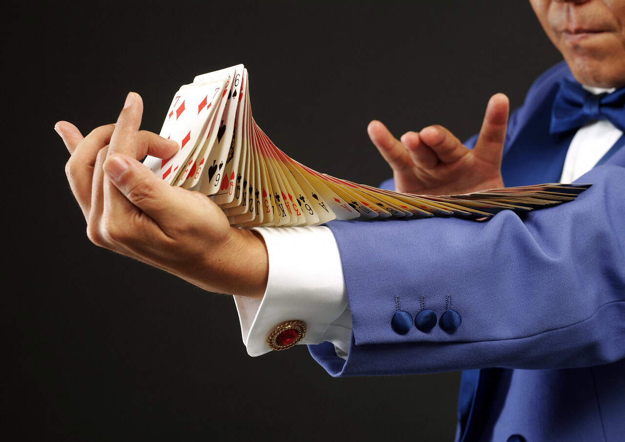 DON’T BE FOOLED! How AI Helps Scammers Write “False Praise” about Your Book!