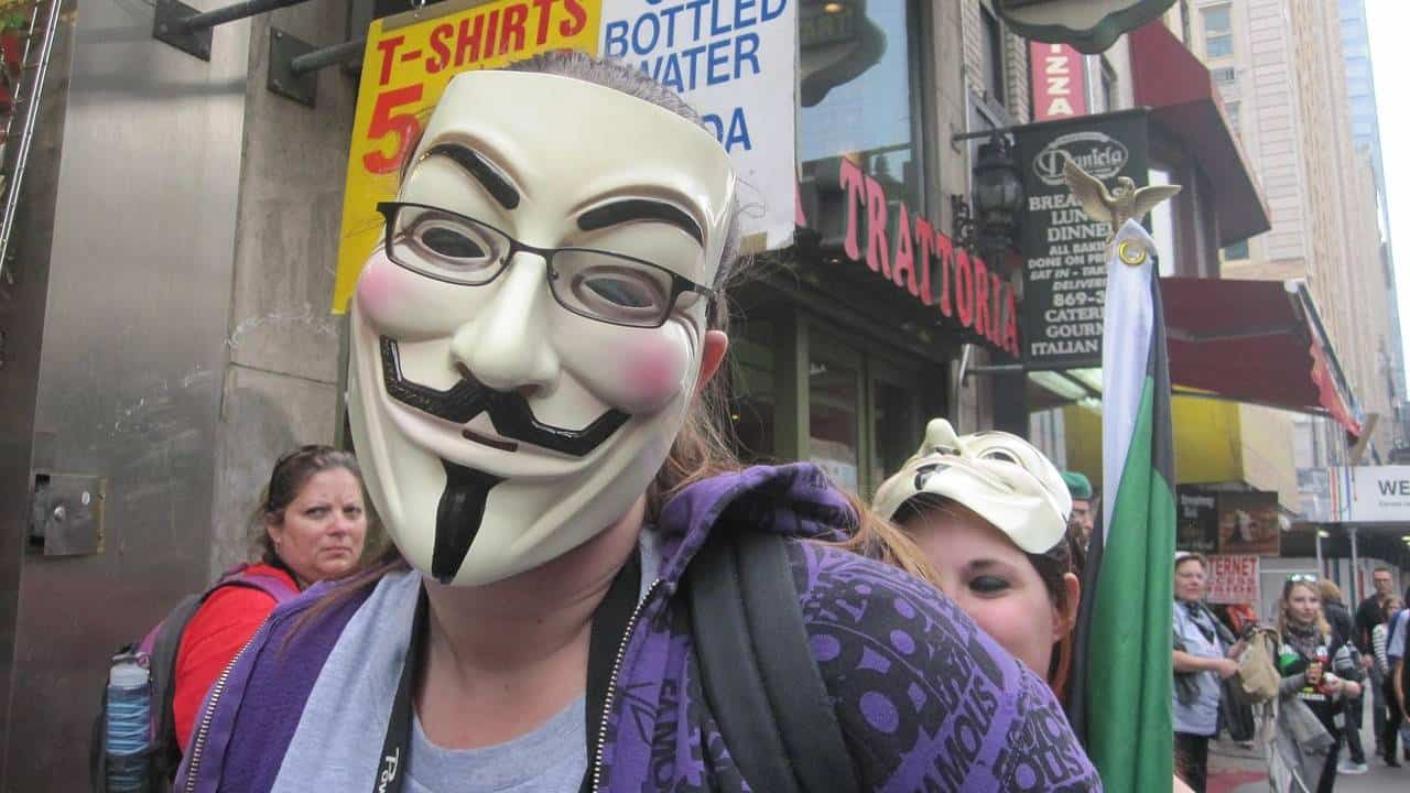 “Pay Up Because You Don’t Have 10 Reviews Yet!” Scammers are Pretending to Be Amazon By Donna Deines