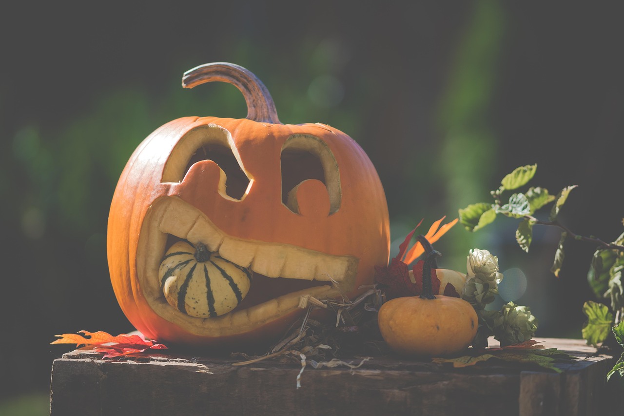 START YOUR GROCERY LIST! Disgusting Halloween Snacks That Will Make You the Talk of the Neighborhood! (And, NOT in a good way!!!)